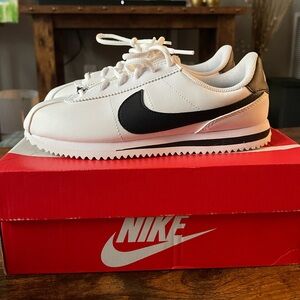 Gradeschool Nike Cortez